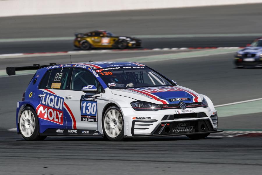  Volkswagen Golf GTI TCR (Typ 5G) 2018 года  (фото 31 из 39)